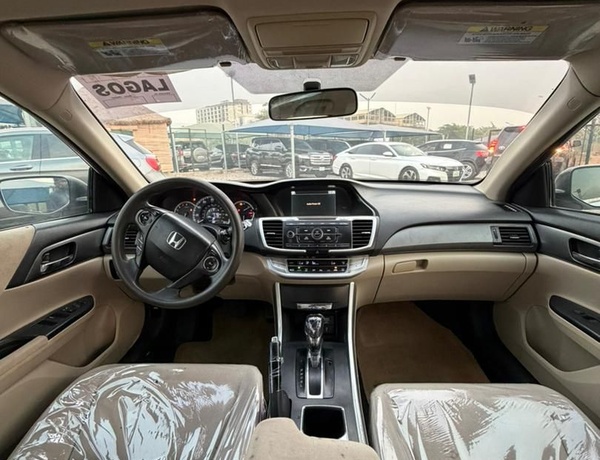 FOREIGN USED   2013 HONDA ACCORD FOR SALE IN ABUJA
