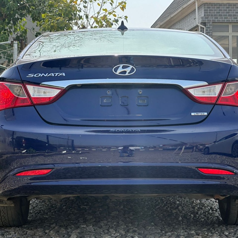 Foreign Used 2013 Hyundai Sonata for Sale In Abuja image
