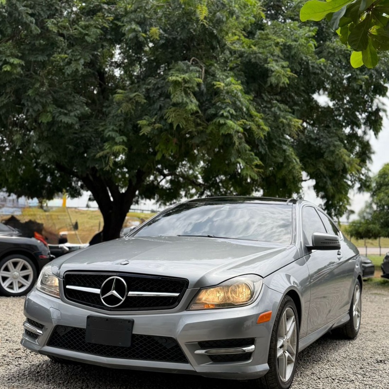 FOREIGN USED 2013 MERCEDES BENZ C350 COUPE FOR SALE IN ABUJA image