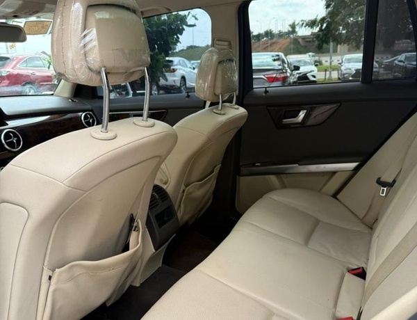 FOREIGN USED 2013 MERCEDES BENZ GLK350 FOR SALE IN ABUJA