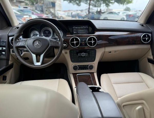 FOREIGN USED 2013 MERCEDES BENZ GLK350 FOR SALE IN ABUJA