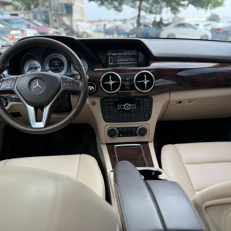 FOREIGN USED 2013 MERCEDES BENZ GLK350 FOR SALE IN ABUJA image