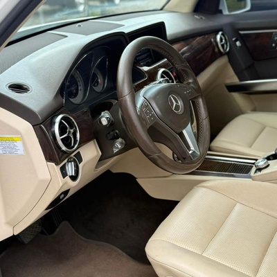 FOREIGN USED 2013 MERCEDES BENZ GLK350 FOR SALE IN ABUJA