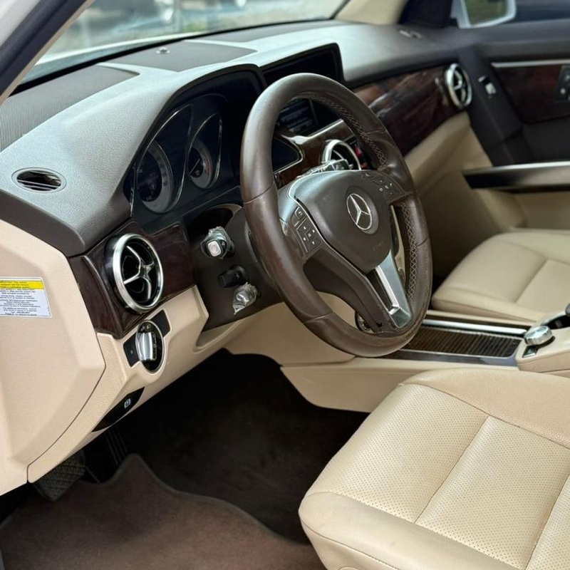 FOREIGN USED 2013 MERCEDES BENZ GLK350 FOR SALE IN ABUJA image