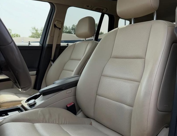 FOREIGN USED   2013 MERCEDES GLK350 FOR SALE IN ABUJA