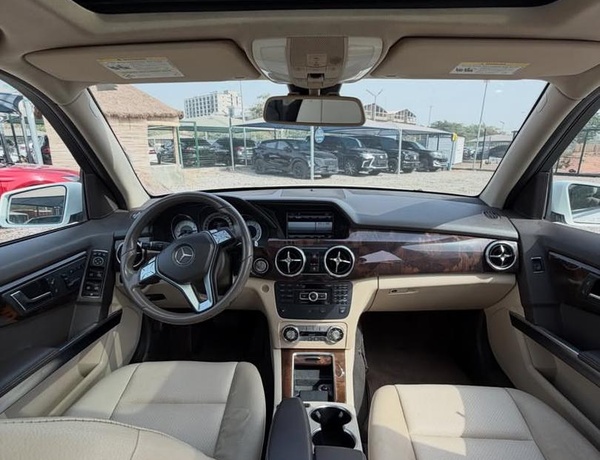 FOREIGN USED   2013 MERCEDES GLK350 FOR SALE IN ABUJA