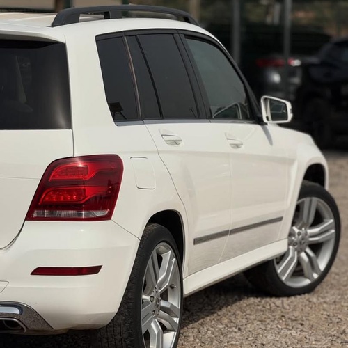 FOREIGN USED   2013 MERCEDES GLK350 FOR SALE IN ABUJA