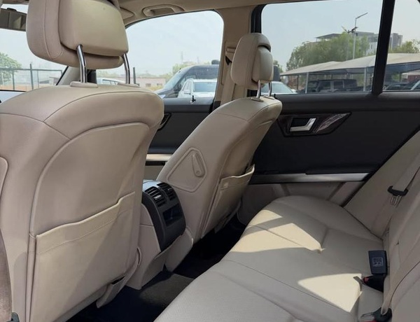 FOREIGN USED   2013 MERCEDES GLK350 FOR SALE IN ABUJA