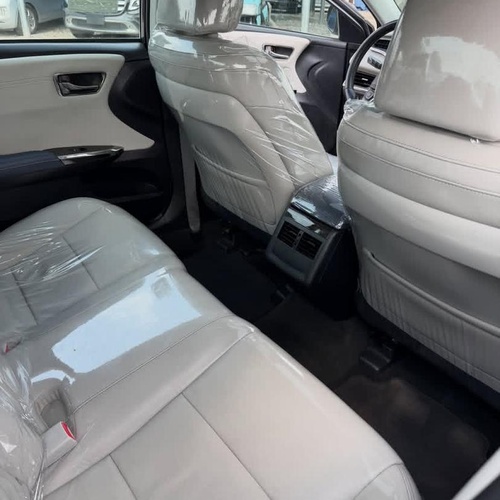 FOREIGN USED   2013 TOYOTA AVALON XLE FOR SALE IN ABUJA