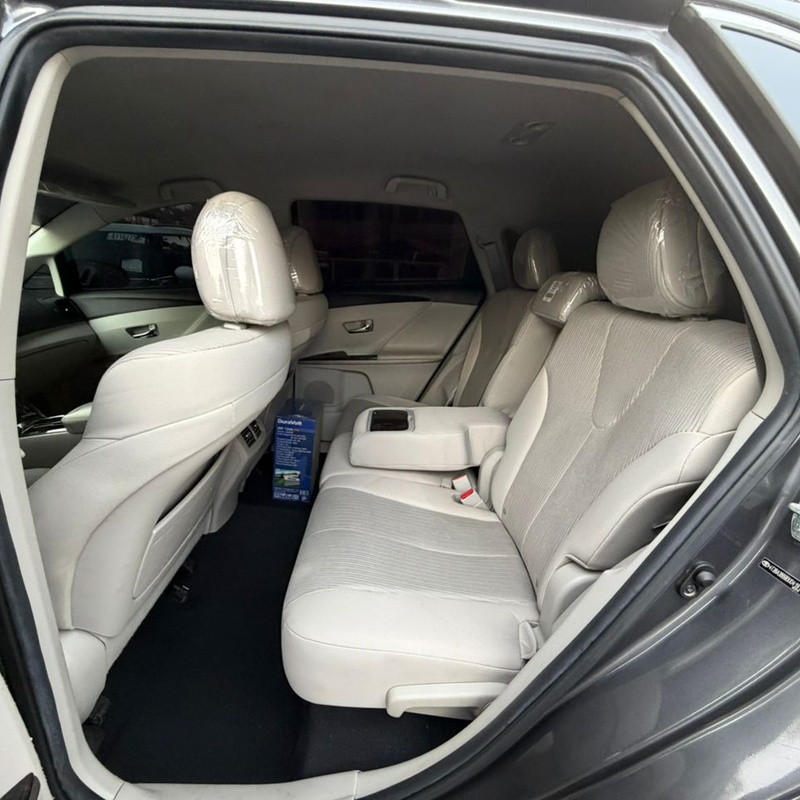 FOREIGN USED   2013 TOYOTA VENZA FOR SALE IN ABUJA image