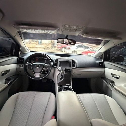 FOREIGN USED   2013 TOYOTA VENZA FOR SALE IN ABUJA