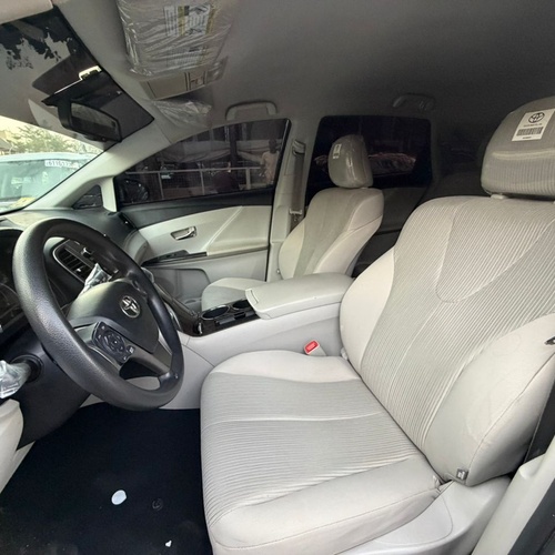 FOREIGN USED   2013 TOYOTA VENZA FOR SALE IN ABUJA