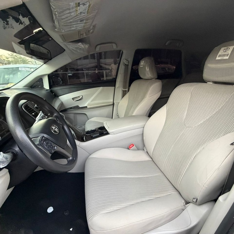 FOREIGN USED   2013 TOYOTA VENZA FOR SALE IN ABUJA image