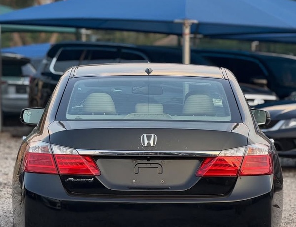 FOREIGN USED  2014 HONDA ACCORD KEYLESS FOR SALE IN ABUJA