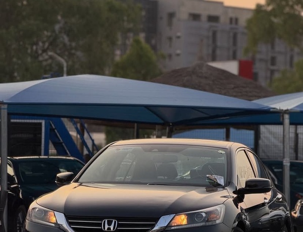 FOREIGN USED  2014 HONDA ACCORD KEYLESS FOR SALE IN ABUJA