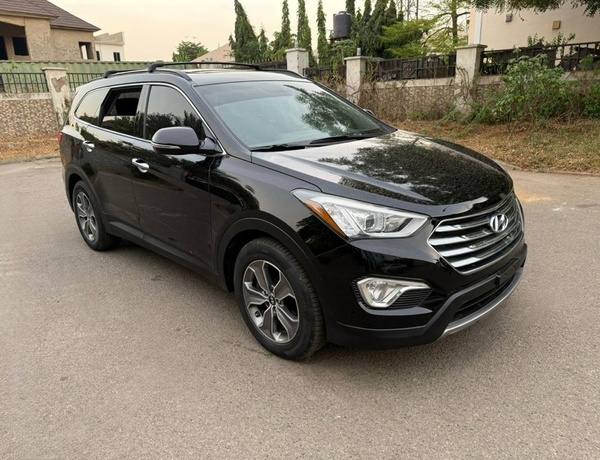 FOREIGN USED 2014 HYUNDAI SANTAFE FOR SALE IN ABUJA