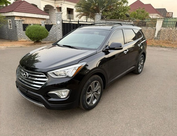 FOREIGN USED 2014 HYUNDAI SANTAFE FOR SALE IN ABUJA