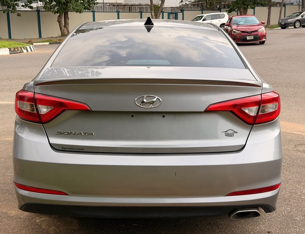 FOREIGN USED   2014 HYUNDAI SONATA IN ABUJA