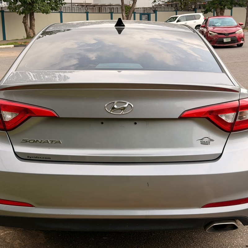 FOREIGN USED   2014 HYUNDAI SONATA IN ABUJA image