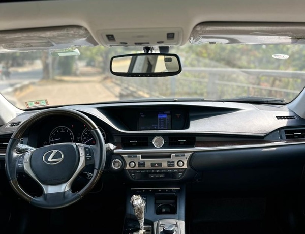 Foreign Used 2014 Lexus Es350 for Sale In Abuja