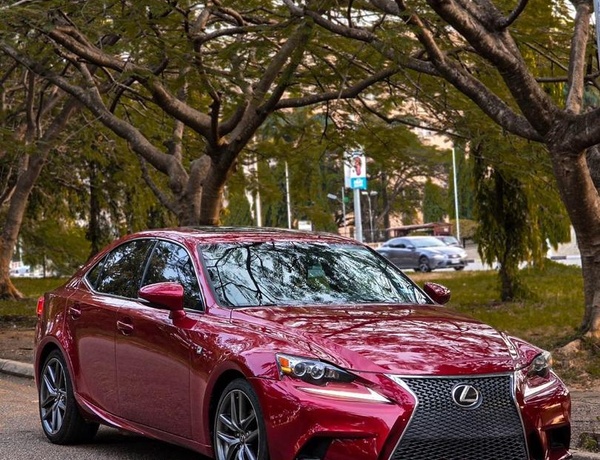 FOREIGN USED 2014 LEXUS IS350 F-SPORT FOR SALE IN ABUJA
