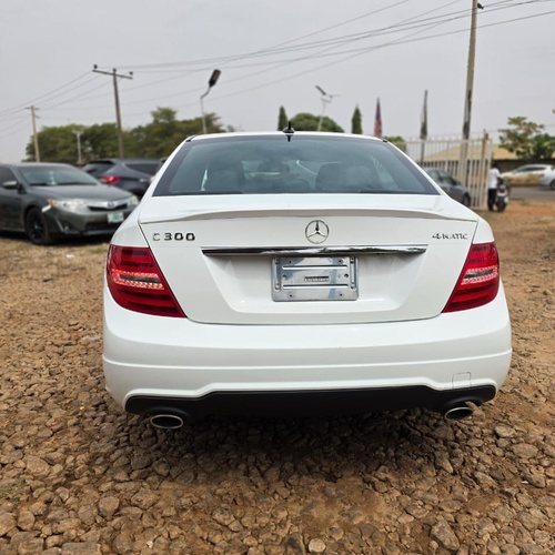 FOREIGN USED 2014 MERCEDES BENZ C300 FOR SALE IN KADUNA