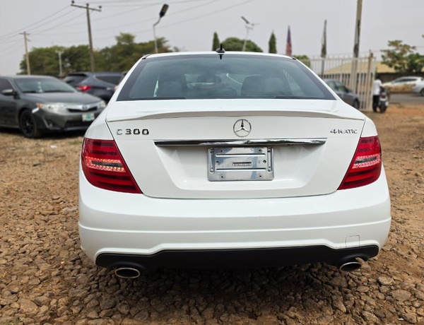 FOREIGN USED 2014 MERCEDES BENZ C300 FOR SALE IN KADUNA