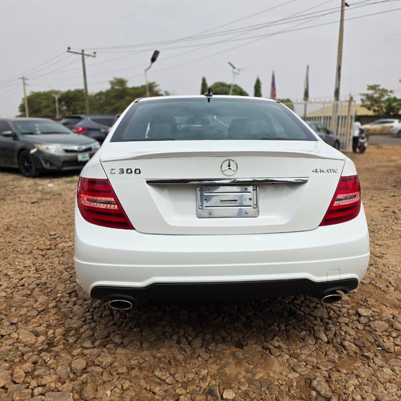 FOREIGN USED 2014 MERCEDES BENZ C300 FOR SALE IN KADUNA image