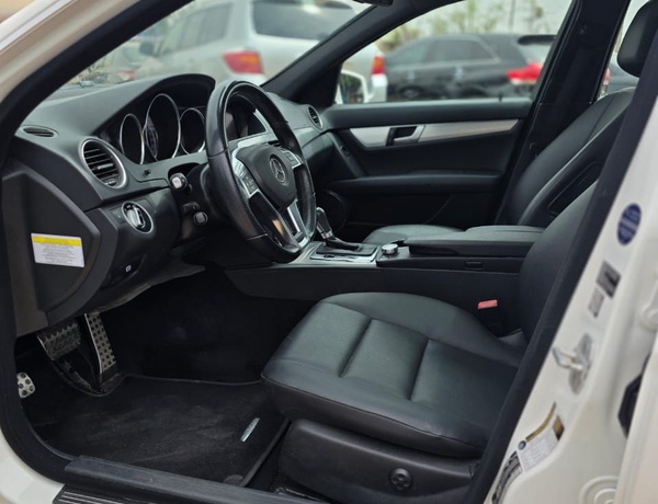 FOREIGN USED 2014 MERCEDES BENZ C300 FOR SALE IN KADUNA