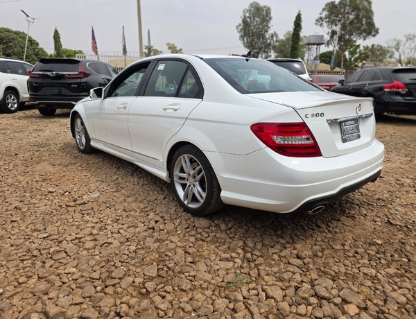 FOREIGN USED 2014 MERCEDES BENZ C300 FOR SALE IN KADUNA