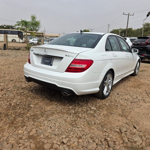FOREIGN USED 2014 MERCEDES BENZ C300 FOR SALE IN KADUNA