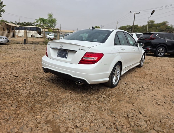 FOREIGN USED 2014 MERCEDES BENZ C300 FOR SALE IN KADUNA