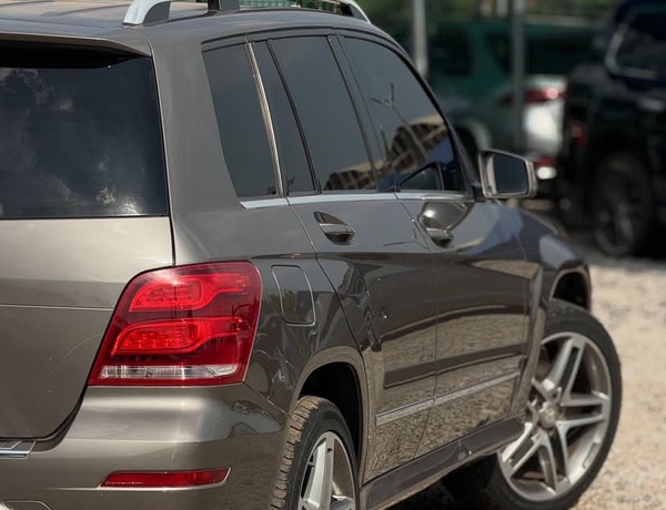 FOREIGN USED   2014 MERCEDES BENZ GLK350 IN ABUJA