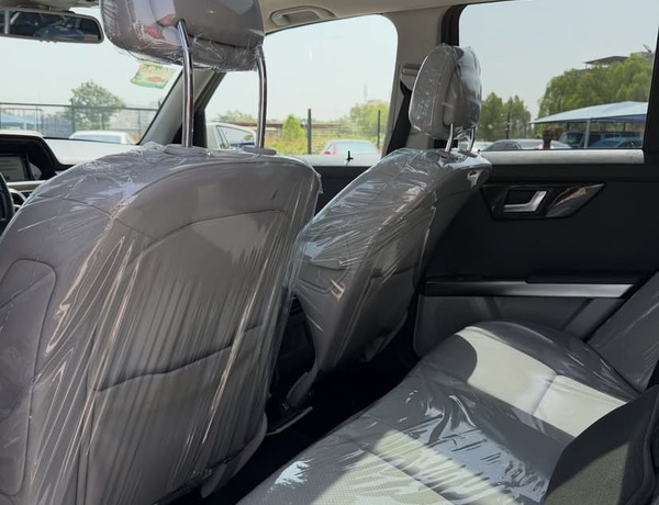 FOREIGN USED   2014 MERCEDES GLK350 FOR SALE IN ABUJA