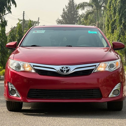 Foreign Used 2014 Toyota Camry XLE for Sale In Abuja