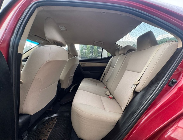 FOREIGN USED  2014 TOYOTA COROLLA SE FOR SALE IN ABUJA