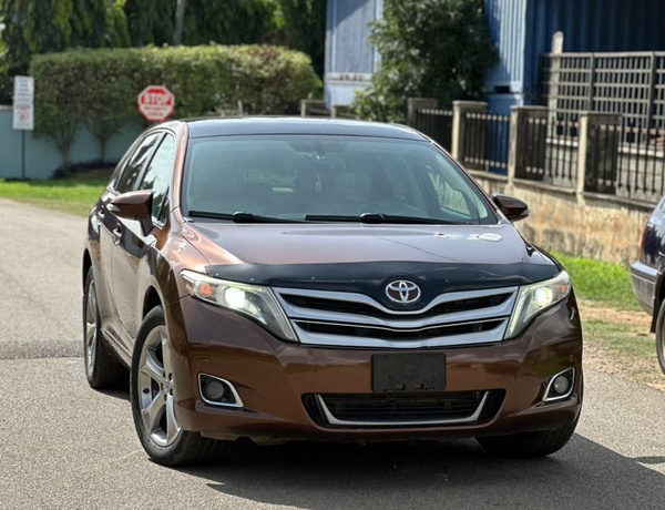 FOREIGN USED 2014 TOYOTA VENZA FULL OPTION FOR SALE