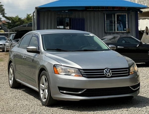 FOREIGN USED 2014 VOLKSWAGEN PASSAT S FOR SALE IN ABUJA