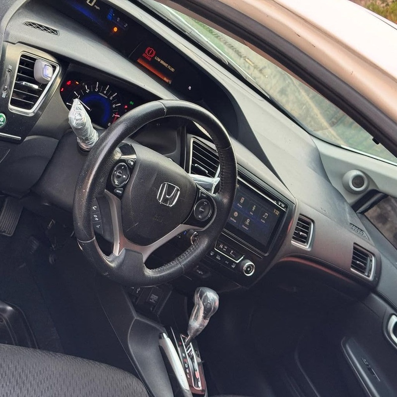 FOREIGN USED 2015 HONDA CIVIC FULL OPTION FOR SALE image