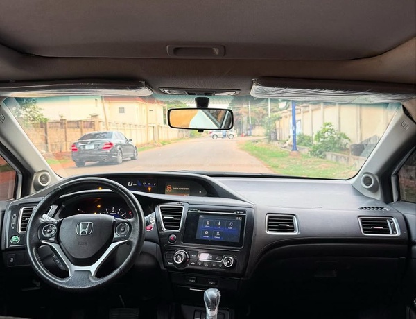 FOREIGN USED 2015 HONDA CIVIC FULL OPTION FOR SALE