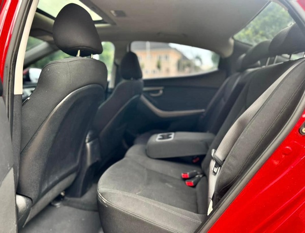 FOREIGN USED 2015 HYUNDAI ELANTRA FOR SALE