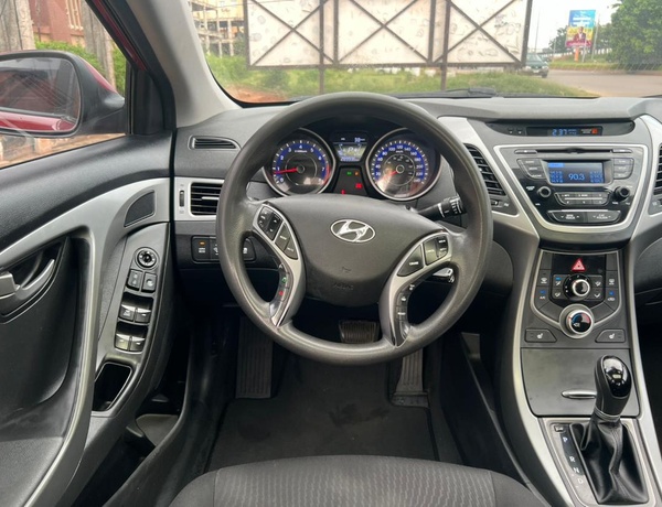 FOREIGN USED 2015 HYUNDAI ELANTRA FOR SALE