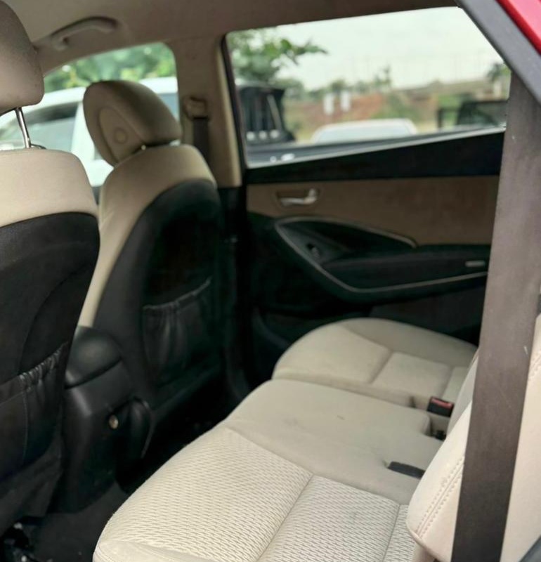 FOREIGN USED 2015 HYUNDAI SANTAFE FOR SALE IN ABUJA image