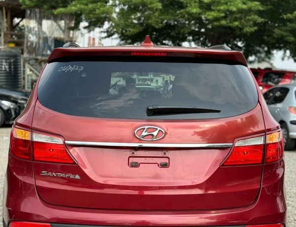 FOREIGN USED 2015 HYUNDAI SANTAFE FOR SALE IN ABUJA