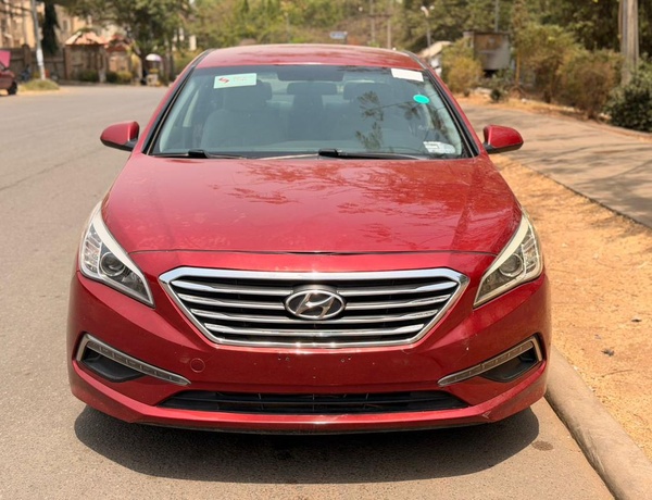 FOREIGN USED 2015  HYUNDAI SONATA FOR SALE IN ABUJA