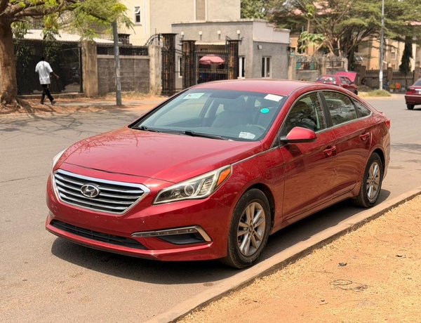 FOREIGN USED 2015  HYUNDAI SONATA FOR SALE IN ABUJA