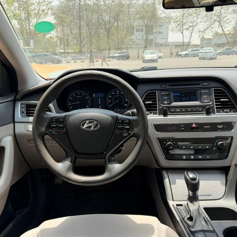 FOREIGN USED 2015  HYUNDAI SONATA FOR SALE IN ABUJA image
