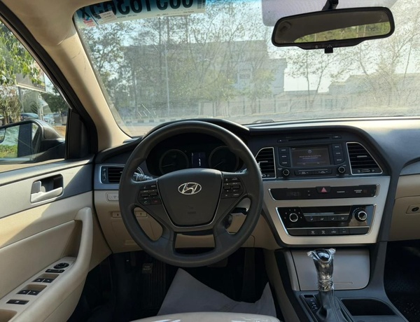FOREIGN USED  2015 HYUNDAI SONATA FOR SALE IN ABUJA