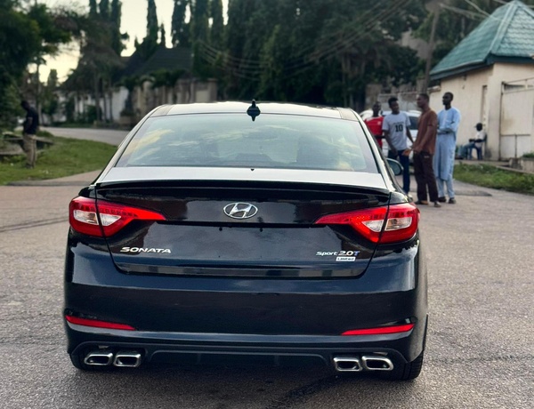 FOREIGN USED 2015 KEYLESS HYUNDAI SONATA 2.0T FOR SALE