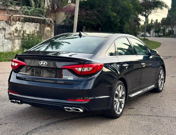 FOREIGN USED 2015 KEYLESS HYUNDAI SONATA 2.0T FOR SALE